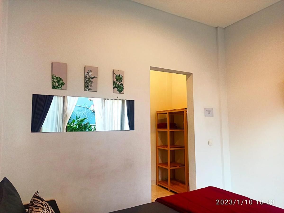 Loka Anyar Guest House Kerobokan Exterior foto